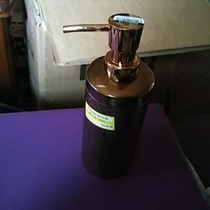 Soap pump gold porcelain